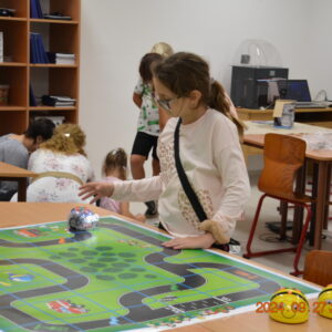 Kutatók éjszakája - Micro bit és tudományos játszóház