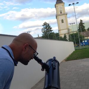 Kutatók éjszakája - Távcsövön keresztül a világ