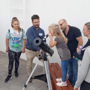 Kutatók éjszakája - Távcsövön keresztül a világ