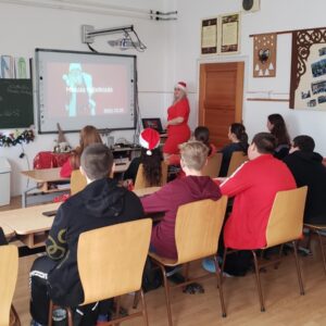 8.a osztály - Mikulásos foglalkozás