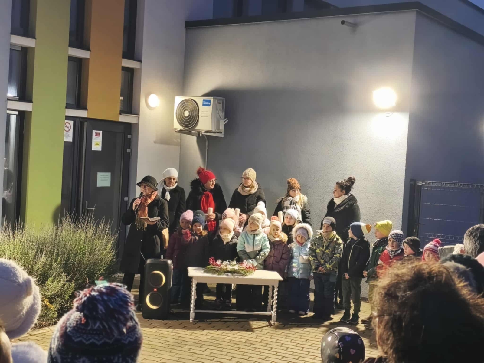 Adventi gyertyagyújtás az óvodában