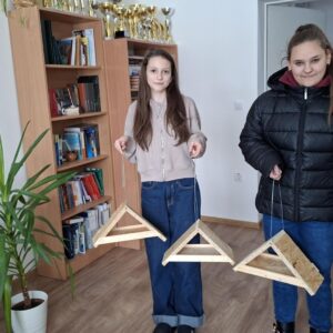 Etessük a madarakat!