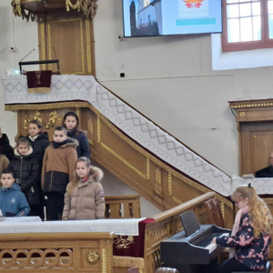 CSALÁDI ISTENTISZTELET - 2.a