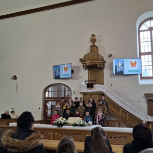 CSALÁDI ISTENTISZTELET - 2.a