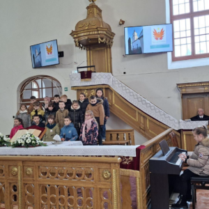 CSALÁDI ISTENTISZTELET - 2.a