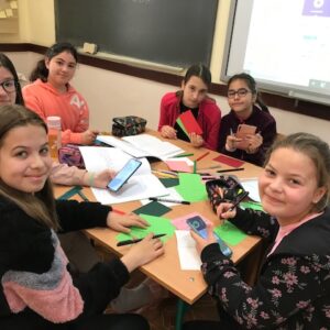 5.b osztály - DTH2023 Kavics-versek