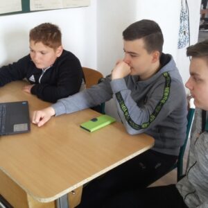 8.b osztály - DTH2023  Vándorlások képei és a produktum