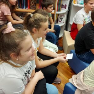 5.a osztály - Könyvtárismereti óra a Kecskés Gyula Városi Könyvtárban