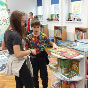 5.a osztály - Könyvtárismereti óra a Kecskés Gyula Városi Könyvtárban