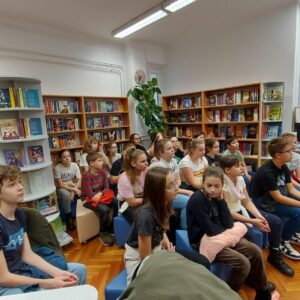 5.a osztály - Könyvtárismereti óra a Kecskés Gyula Városi Könyvtárban