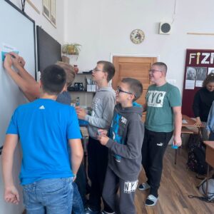 7.a osztály - Osztályfőnöki órán a Varázsboltban jártunk