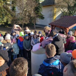 6.a osztály - Kiszebáb-vízbefojtás